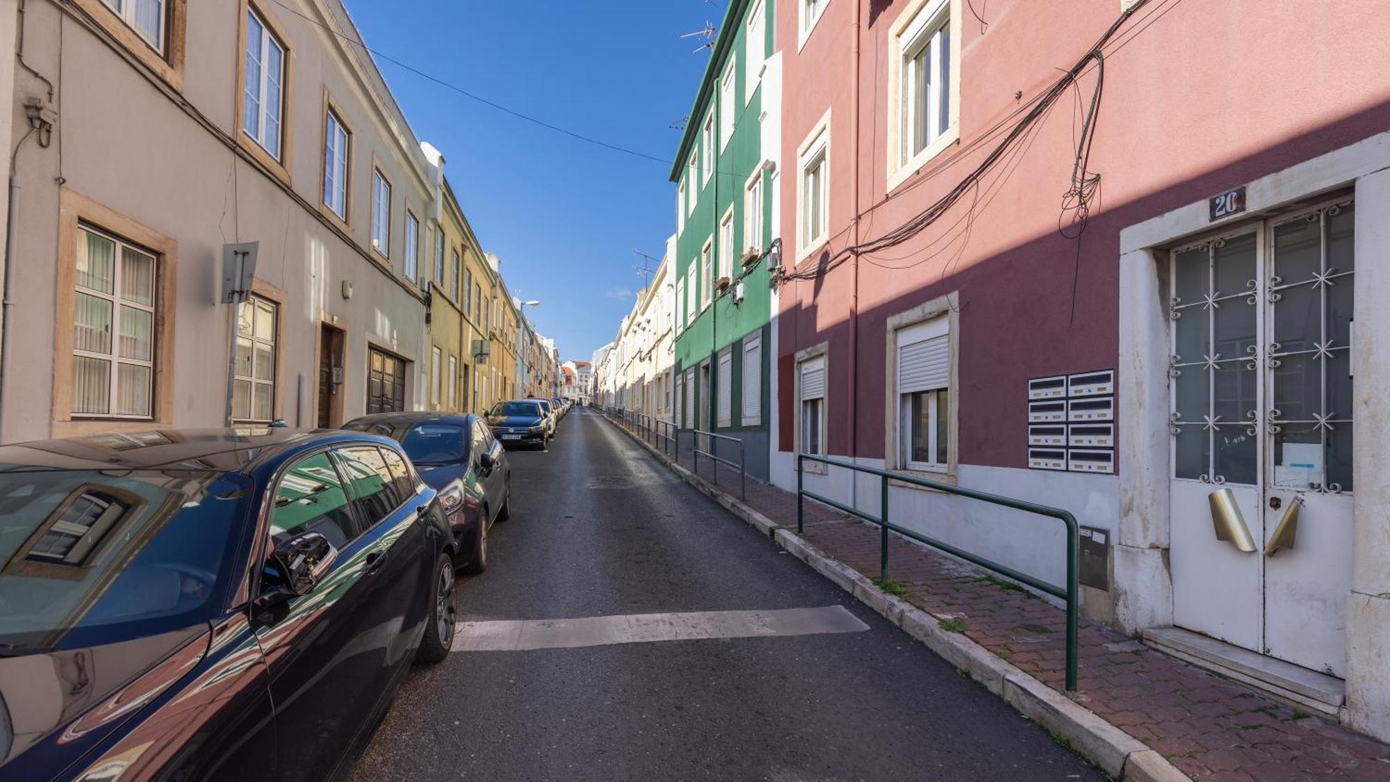 Comfort & Bright Apartment By Lovelystay Lisbon Exterior photo